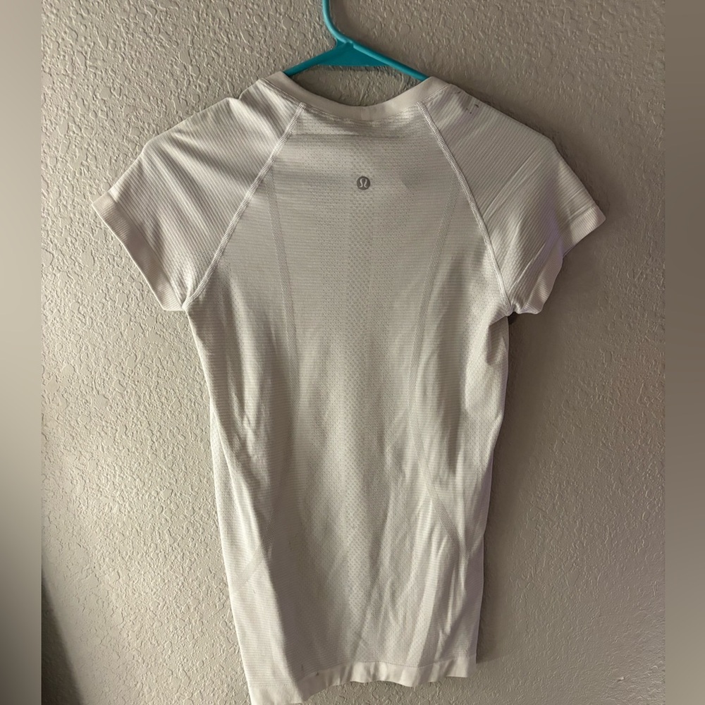 Lululemon Swiftly Tech - image 1